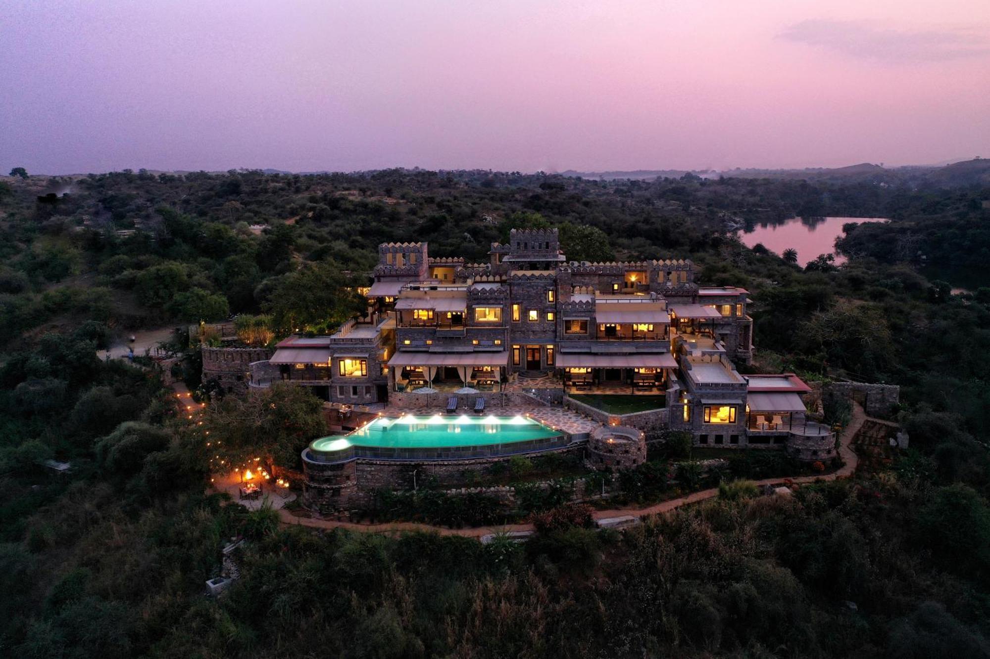 Chunda Shikar Oudi Hotel Udaipur Exterior photo